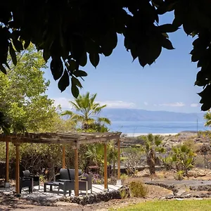 Flores Villa Acantilado de los Gigantes